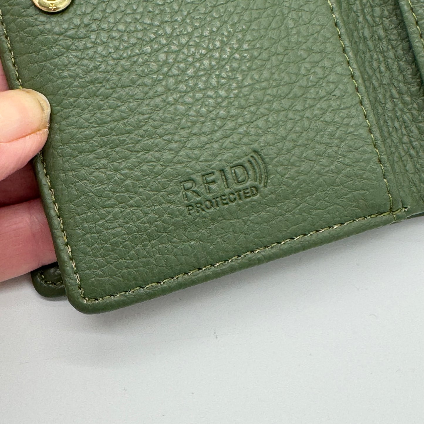 Faux Leather RFID Bifold Purse